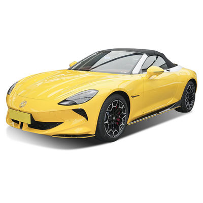 Dobra cena. Pojazd energetyczny 2024 MG Cyberster Elektryczny samochód sportowy 4WD z zasięgiem 580 km EV i wymaganiami klienta w Internecie