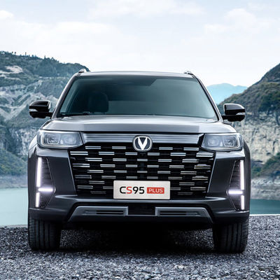 Dobra cena. Luxury Design Changan CS95 PLUS Lewe kierownictwo Dwóchkołowe napęd Duże SUV Maksymalna moc 150-200Ps Wypływ 1,5-2,0L w Internecie