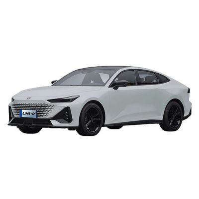 Dobra cena. CHANGAN Uni-v 2024 1.5T 2.0T 1.5 2.0 ev 188P samochody SUV z gazem 138KW reflektory LED 4680*1838*1430mm 1838*4680*1430mm w Internecie