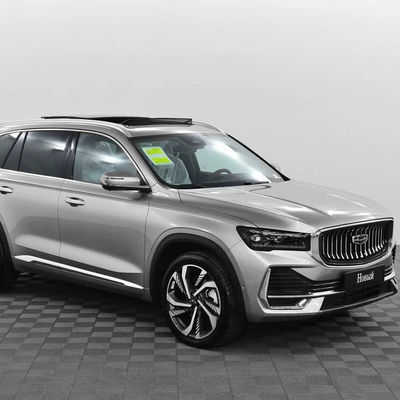 Dobra cena. Geely Xingyue L Monjaro Benzynowy samochód 2.0T 4WD AWD Top Edition 2023 gotowy do Rosji Uzbekistan Kazachstan Klienci w Internecie