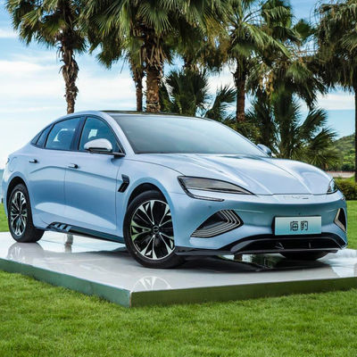 Dobra cena. 2023 BYD SEAL EV czysty samochód elektryczny 700Km z tylnym napędem 4WD wersja 4-drzwi 5-miejscowa lewa kierownica dla potrzeb produkcyjnych w Internecie