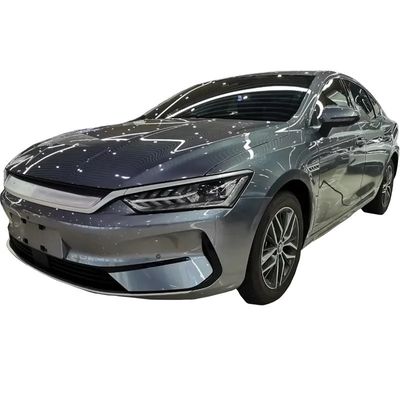 Dobra cena. 400 km 500 km 600 km BYD QIN PLUS Niebiesko-biały pełna wersja 5 miejsc Sedan Elektryczny samochód 150 km Szybkość pojazdy energetyczne 2023 Największa sprzedaż w Internecie