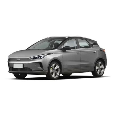 Dobra cena. 1665kg Waga Geely Geometry C 5 Siedzeń Nedc 400-550Km Maksymalna prędkość 150Km/h Pojazd energetyczny Geometry C SUV Samochód elektryczny w Internecie