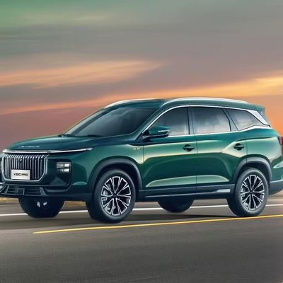 Dobra cena. 2024 Jetour X90 PRO 1.6T 197HP L4 DCT 5-drzwiowy 5-miejscowy turbo SUV z automatyczną skrzynią biegów Ciemny wymach wewnętrzny 1.5-2.0L w Internecie