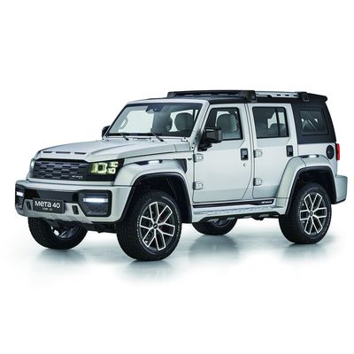 Dobra cena. 2024 BAIC BJ40 Plus Paliwo Benzynowe Samochody terenowe SUV 2.0T Auto kompaktowe SUV 4x4 Pojazdy z przednim dyskiem tylnym dyskiem hamulcowym w Internecie