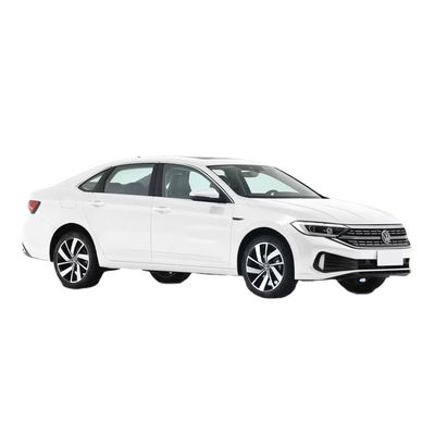 Dobra cena. 2023 Volkswagen Sagitar 1.2T 116KW Duży Prędkość Manual Benzynowy Samochód 200TSI Manual Overflight Version LED wyposażony w ESC w Internecie